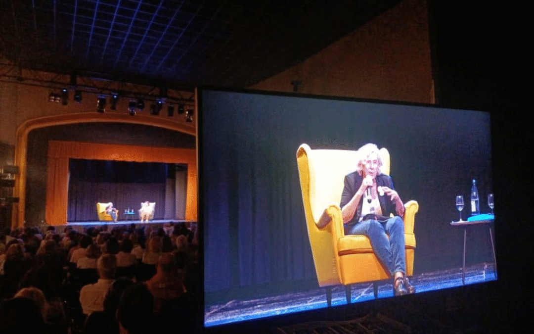 Manuela Carmena presenta su último libro en Santa Brígida.